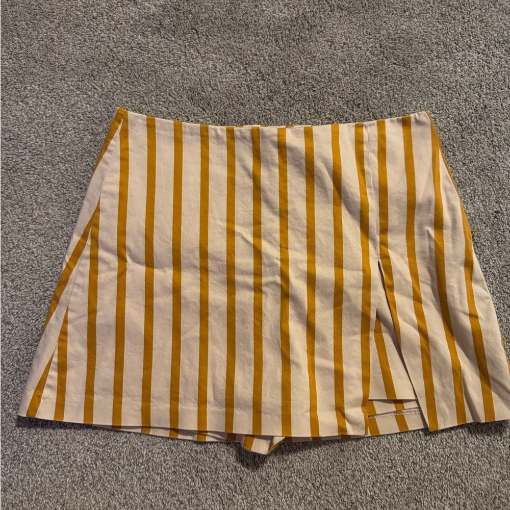 Zara Yellow and Cream Striped Skort